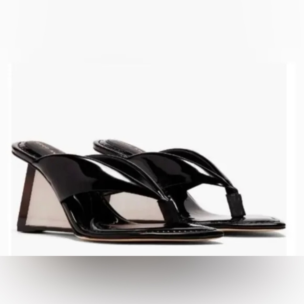 🎀Good American🎀 Cind-r-f*ella Black Lucite- Thong Sandal- size 7- $195 NIB